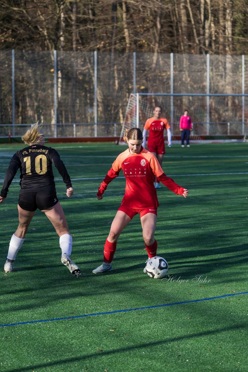 Bild 236 - wBJ VfL Pinneberg2 - Eimsbuttler TV 3 : Ergebnis: 5:0